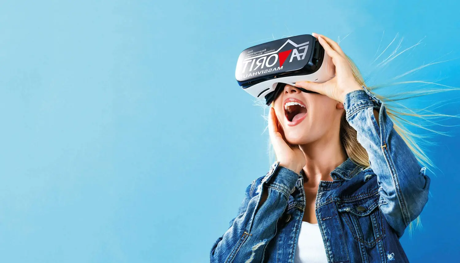 Mädchen benutzt VR-Headset