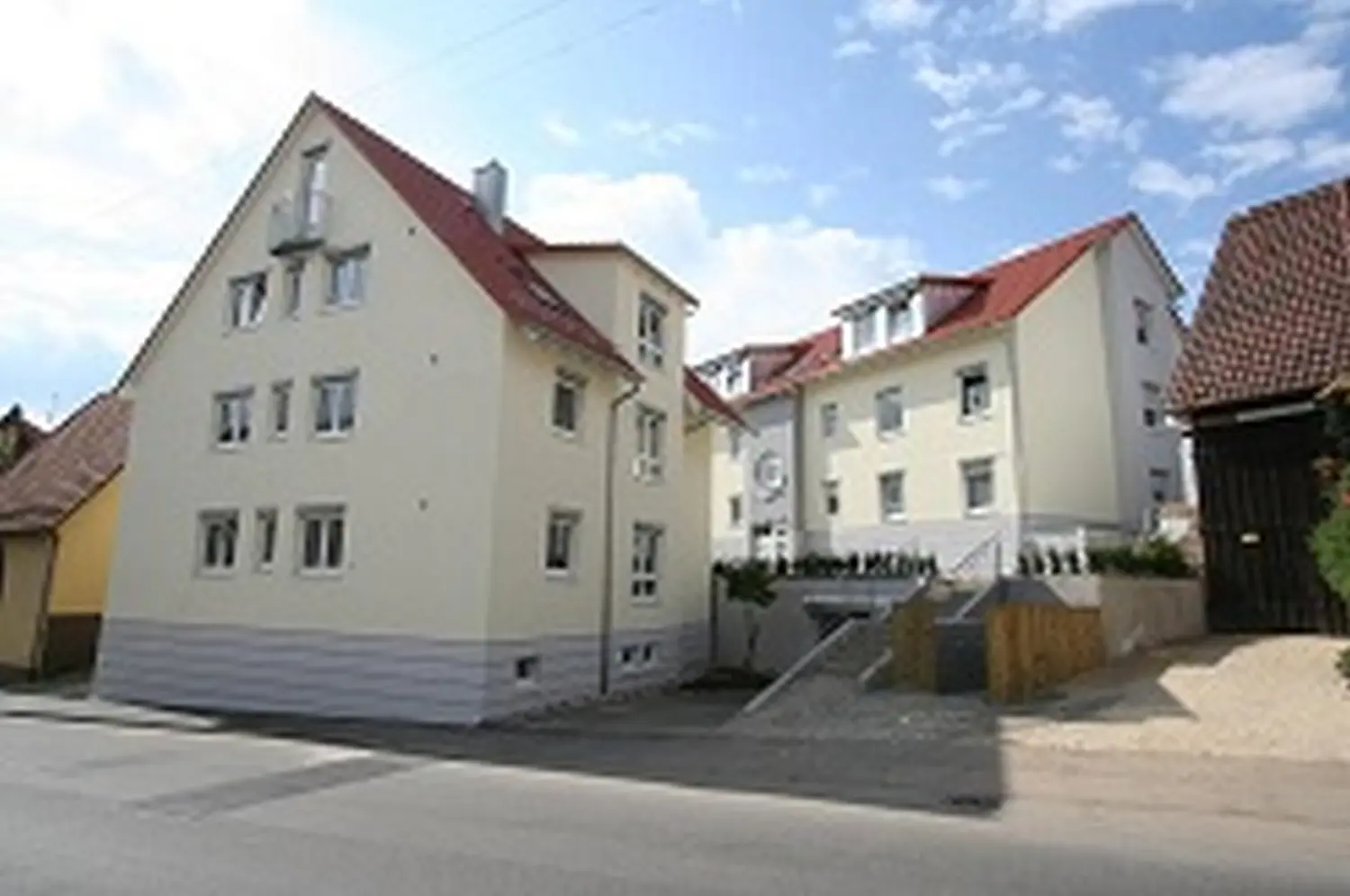 Attraktive Wohnen GmbH Mehrfamilienhaus