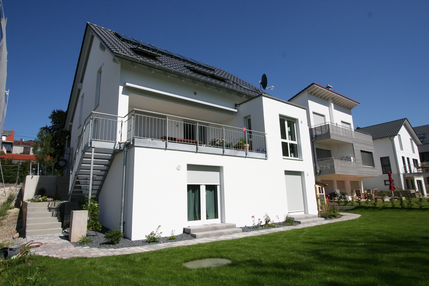 Attraktives Wohnen GmbH im modernen Einfamilienhaus-Bau-Look